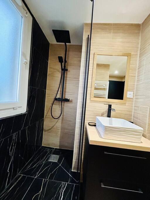 비트롤레즈 T4 Jolie Vue Avec Jaccuzzi 아파트 외부 사진